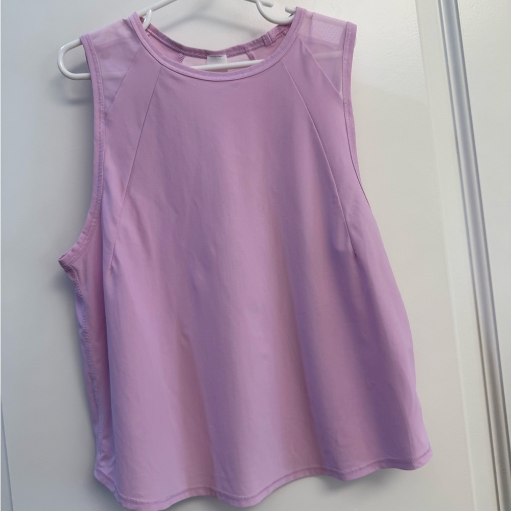 Lululemon sculp cropped Tank Top sz 2. Excellent condition